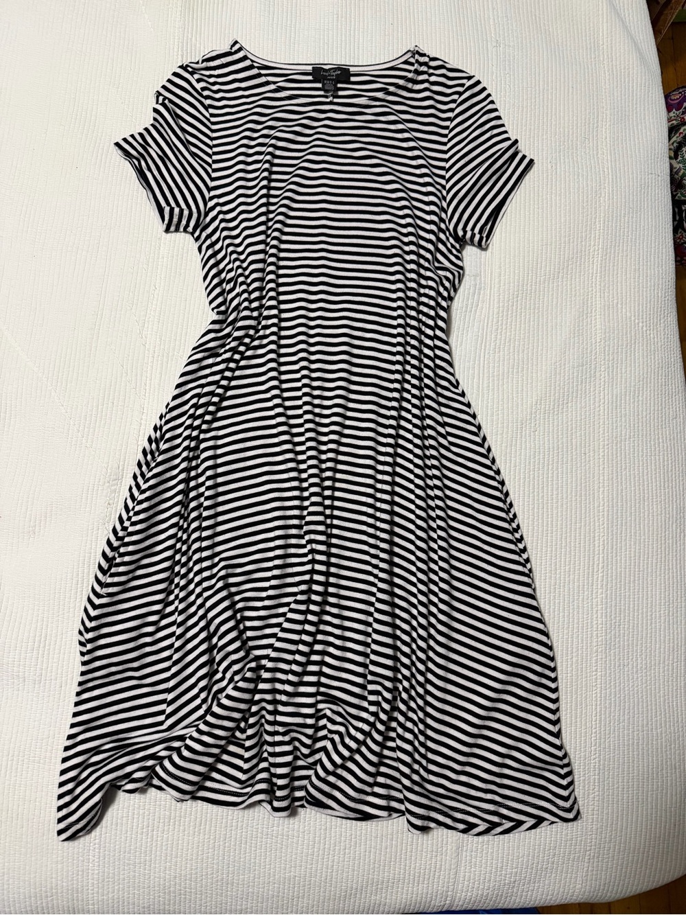 Lord & Taylor Striped Trapeze T-Shirt Dress with Pockets - Petite Small